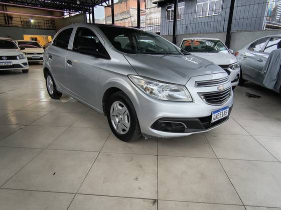 CHEVROLET ONIX 1.0 MPFI JOY 8V FLEX 4P MANUAL CHEVROLET ONIX 1.0 MPFI JOY 8V FLEX 4P MANUAL